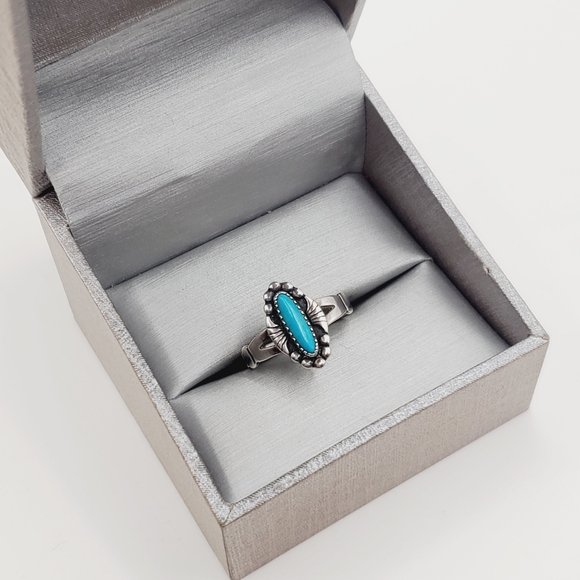 Turquoise Ring - Picture 8 of 8